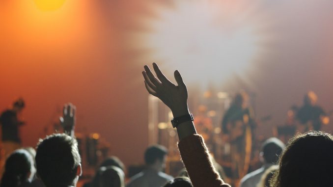 audience-868074_1280