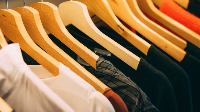 cabinet-clothes-clothes-hanger-996329