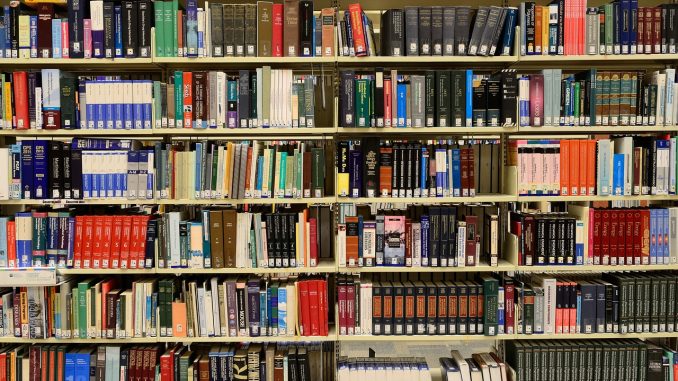 library-1147815_1280