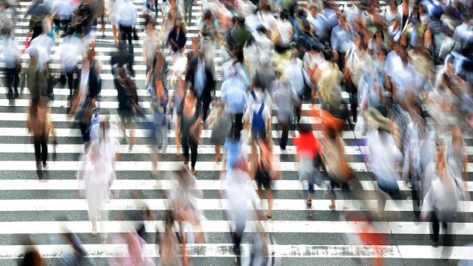 pedestrians-400811_1280
