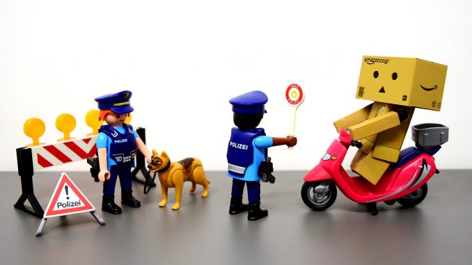 traffic-control-3168603_1280